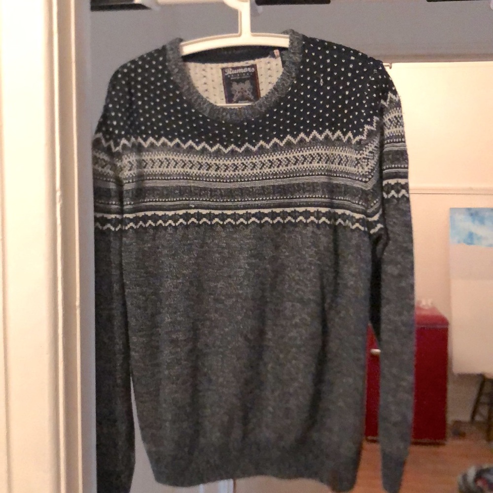 Marine sweater